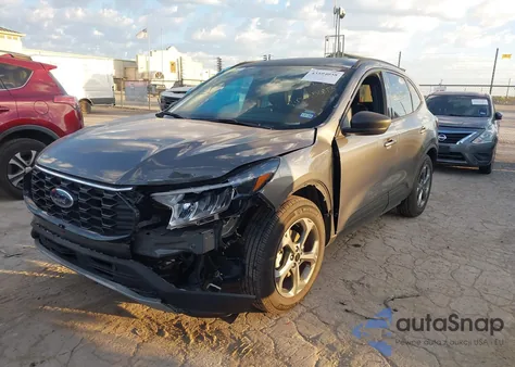 2025 Ford Escape St-Line z USA, uszkodzony, nr VIN 1FMCU0MN2SUA56813